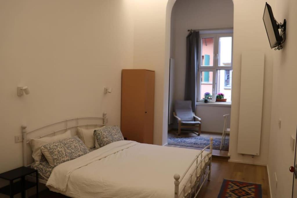 Little Apartment Over The Canal Bolonha Exterior foto
